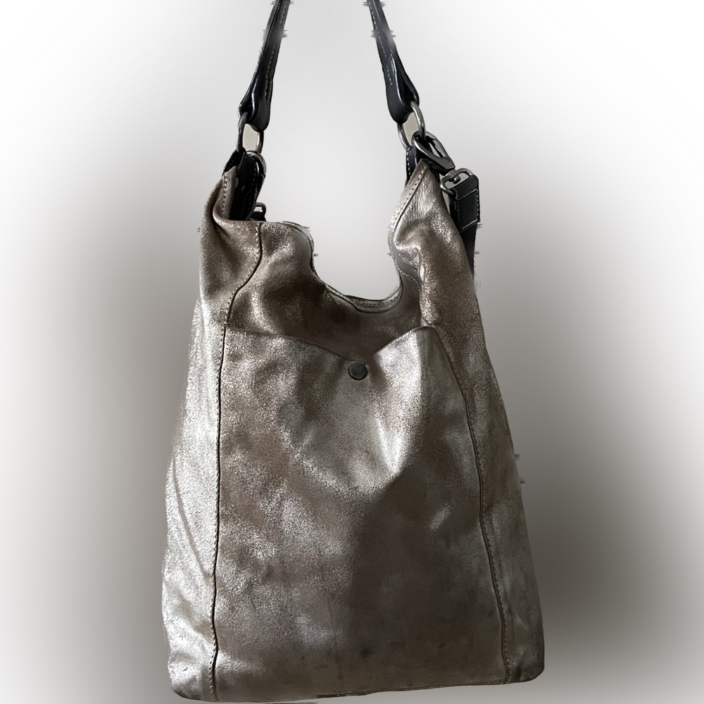 Gold Sopresa! leather bucket bag with crossbody strap